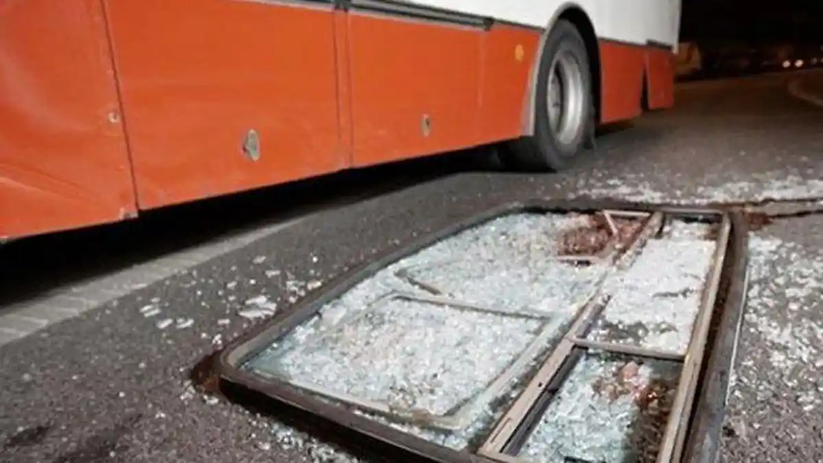 Kecelakaan Maut, 2 Orang WNI Jemaah Umrah Meninggal, Bus Alami Kecelakaan di Arab Saudi