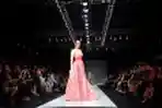 Karya Lie Sang Bong di Jakarta Fashion Week 2013