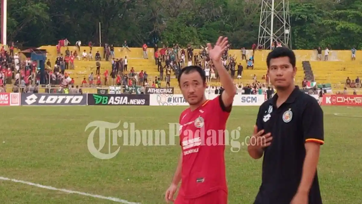Yu Hyun Koo Berharap Kondisi Lapangan Stadion GHAS Padang Diperbaiki, Berikut Ini Alasannya