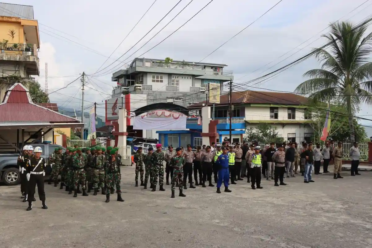 114 Personel TNI/Polri Fakfak Dikerahkan Amankan Ibadah Natal di 17 Gereja
