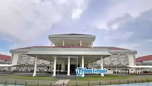 Kantor-Bupati-Halmahera-Timur.jpg