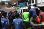 Kecelakaan Lalu-Lintas Melibatkan Dua Mobil di Rancakalong