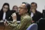 Ketua PTUN Medan Jalani Sidang Dakwaan di Pengadilan Tipikor