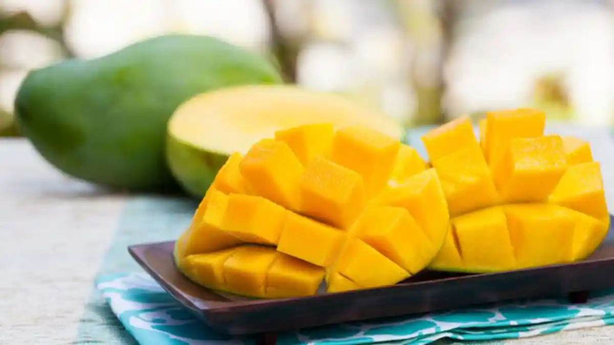 14 Manfaat Makan Buah Mangga Harum Manis: Mencegah Stroke Panas dan Bantu Perangi Kanker
