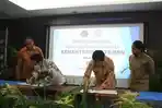 Foto-Penandatanganan-MoU-yang-oleh-Menteri-ATRBPN-Marsekal-purn.jpg