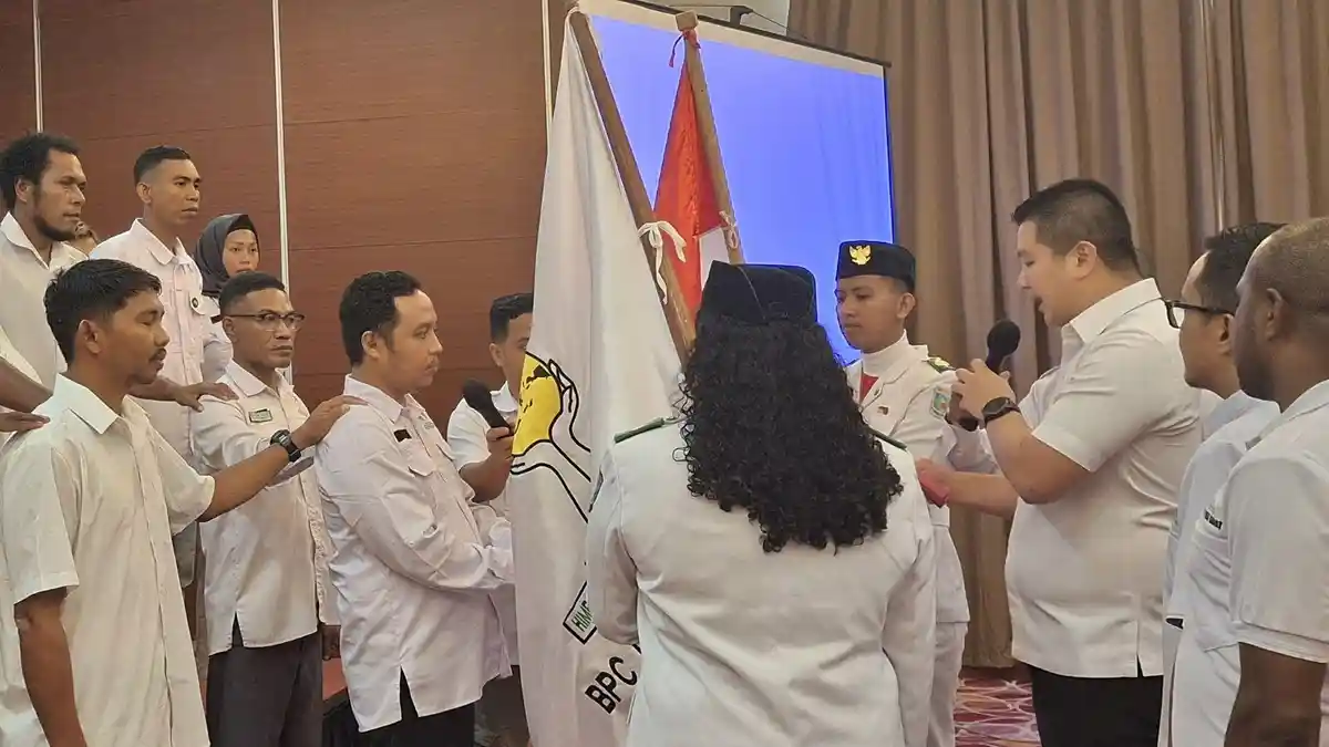 William Heinrich Lantik Pengurus Baru HIPMI Manokwari