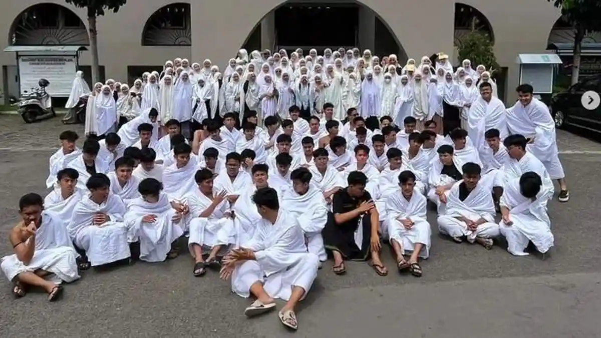FAKTA Viral Satu Angkatan Siswa SMA Study Tour dan Umrah ke Mekkah, Ternyata Program Ponpes