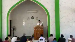 Kasat-Narkoba-Polres-Indramayu-AKP-Tatang-Sunarya-saat-mengisi-Khutbah-padas.jpg