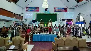 Jemaat-GMIM-Eklesia-Basaan-menggelar-ibadah-syukur-peringatan-Hari-Ulang-Tahun-HUT-ke-113.jpg