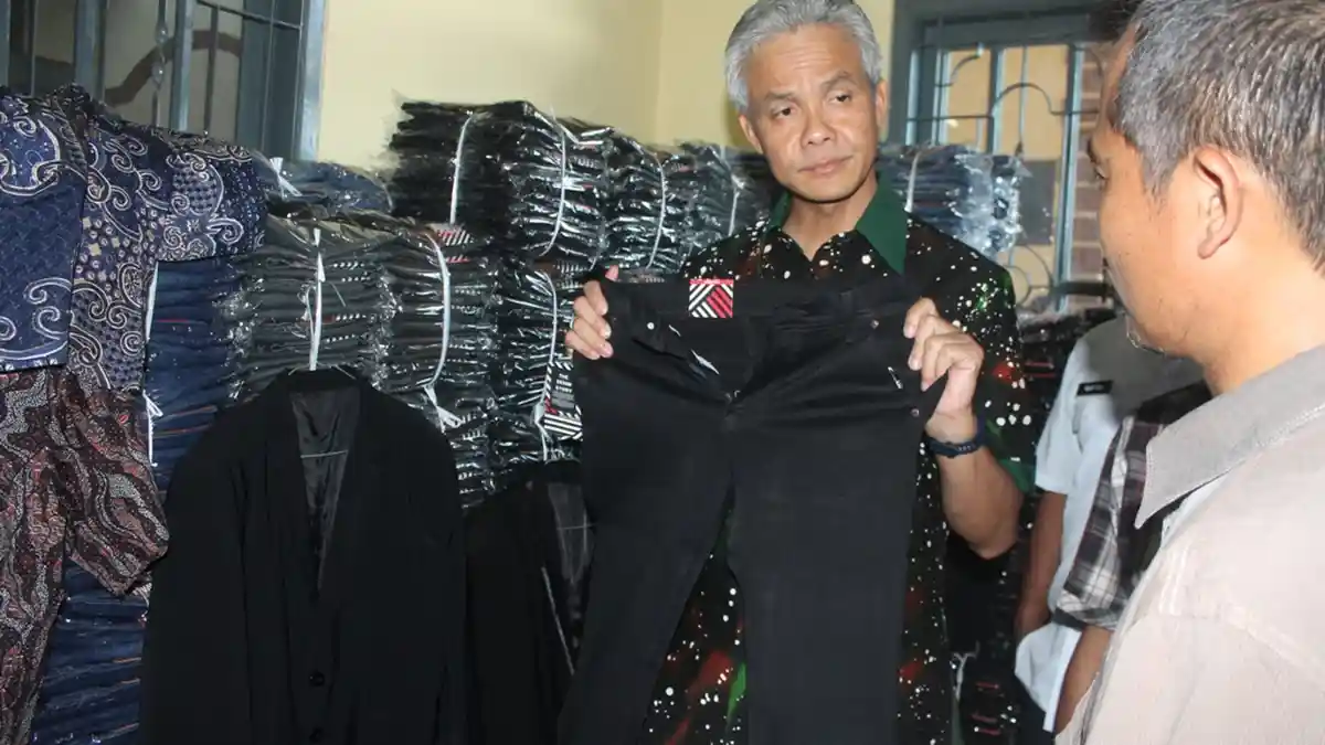 Para Pengusaha Konveksi Pemalang Keluhkan Lesunya Pesanan Jeans, Ini Saran Ganjar