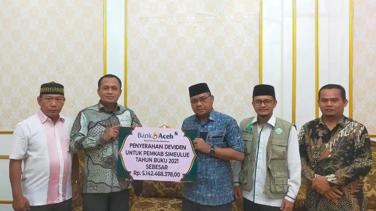 Bank Aceh Syariah Sinabang Bagikan Deviden dan Zakat Untuk Pemda Simeulue