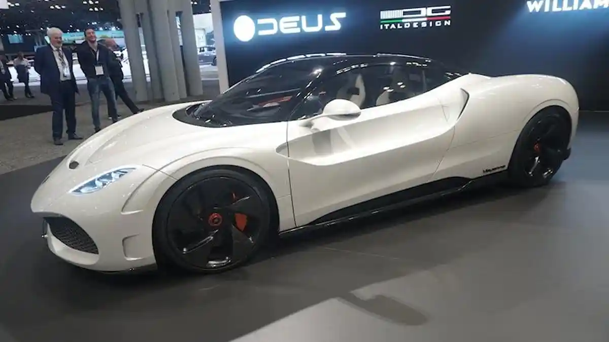 Hypercar Deus Vayanne Hypercar Gendong Baterai Bertenaga Badak, Siap Mendebut di NY Auto Show