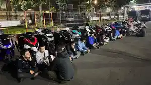 balap-liar-di-pasupati-bandung-diciduk-polisi.jpg