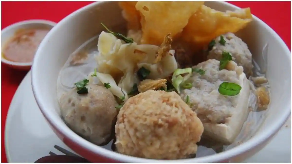 Walaupun Nikmat, Minum Teh usai Makan Bakso Sebaiknya Dihindari, Ini Penyebabnya