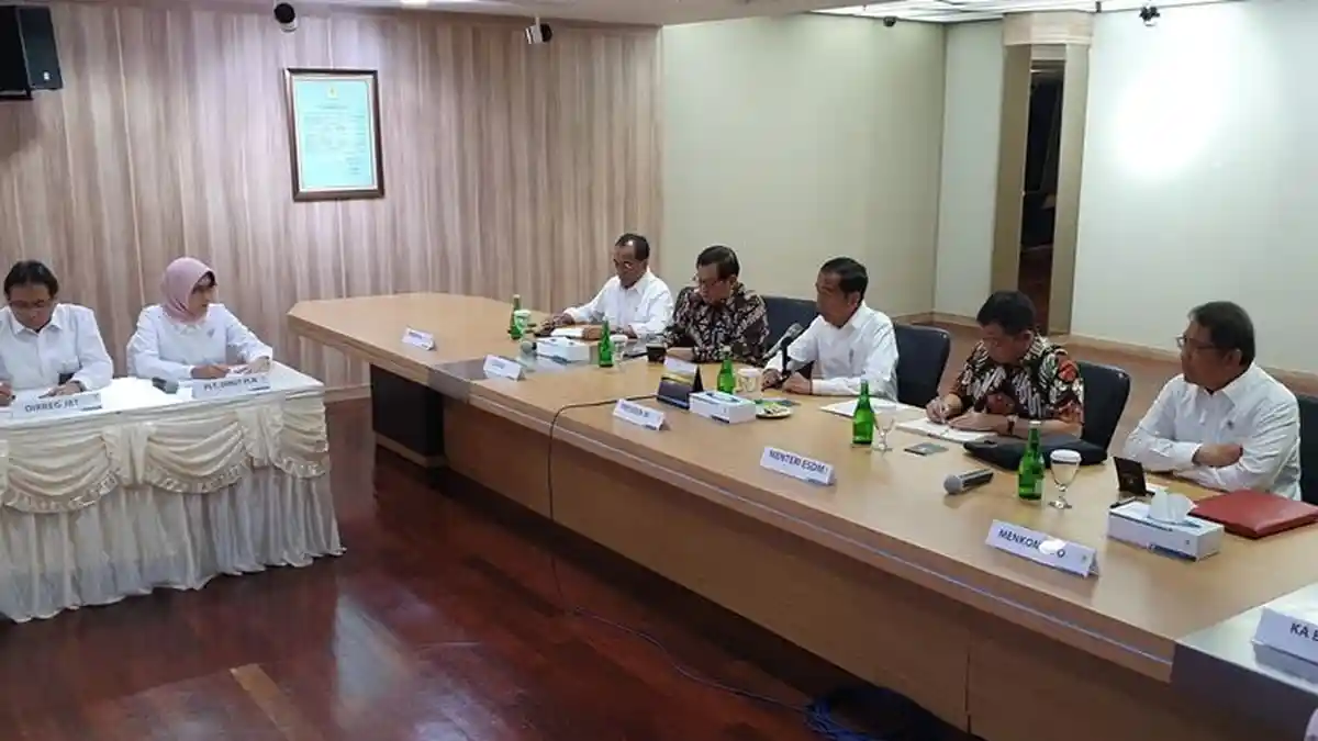 Datangi Kantor Pusat PLN, Begini Teguran Presiden Jokowi Terhadap Direksi PT PLN Persero