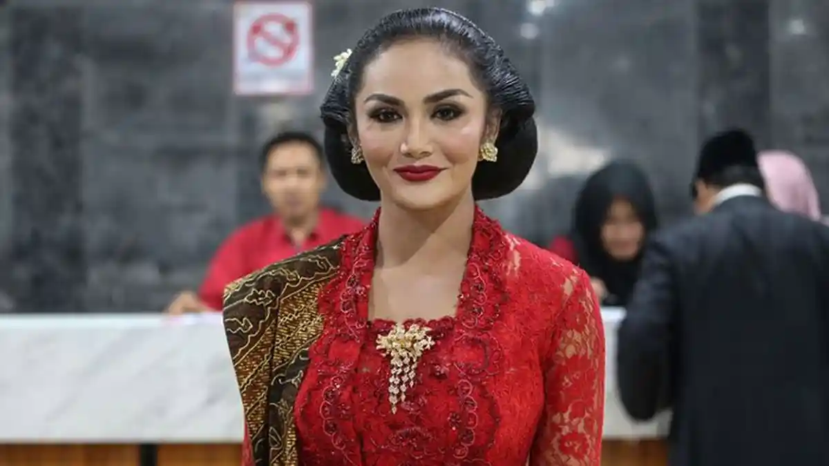 Cerita Krisdayanti Belajar UU MD3 Selama Satu Tahun