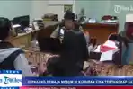 sepasang-remaja-diduga-berbuat-mesum-di-kuburan-cina-diamankan-oleh-anggota-satpol-pp_20170728_205315.jpg