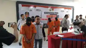 penangkapan-miras-palsu.jpg