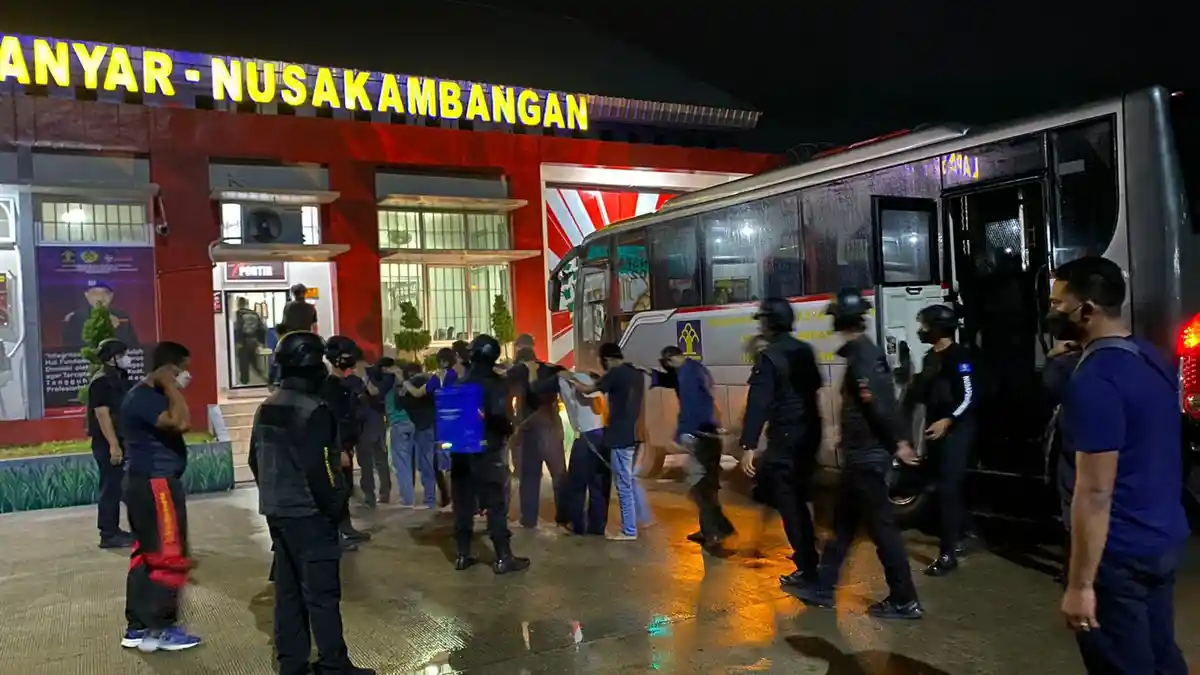 11 Bandar Narkoba dari Lapas Semarang Dipindahkan ke Nusakambangan