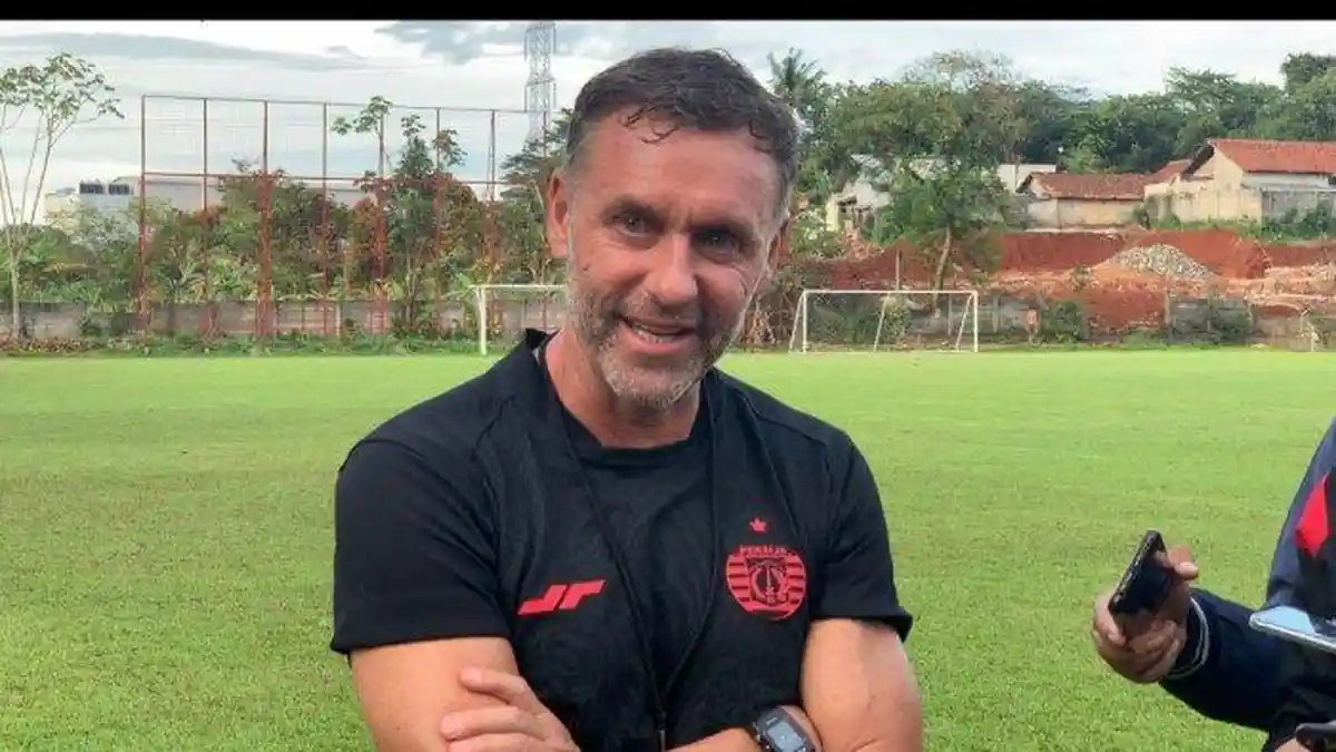 Kabar Persija: Thomas Doll Perpanjang Kontrak Sampai 2025, Tetap Bangga Walau Hadapi Tantangan