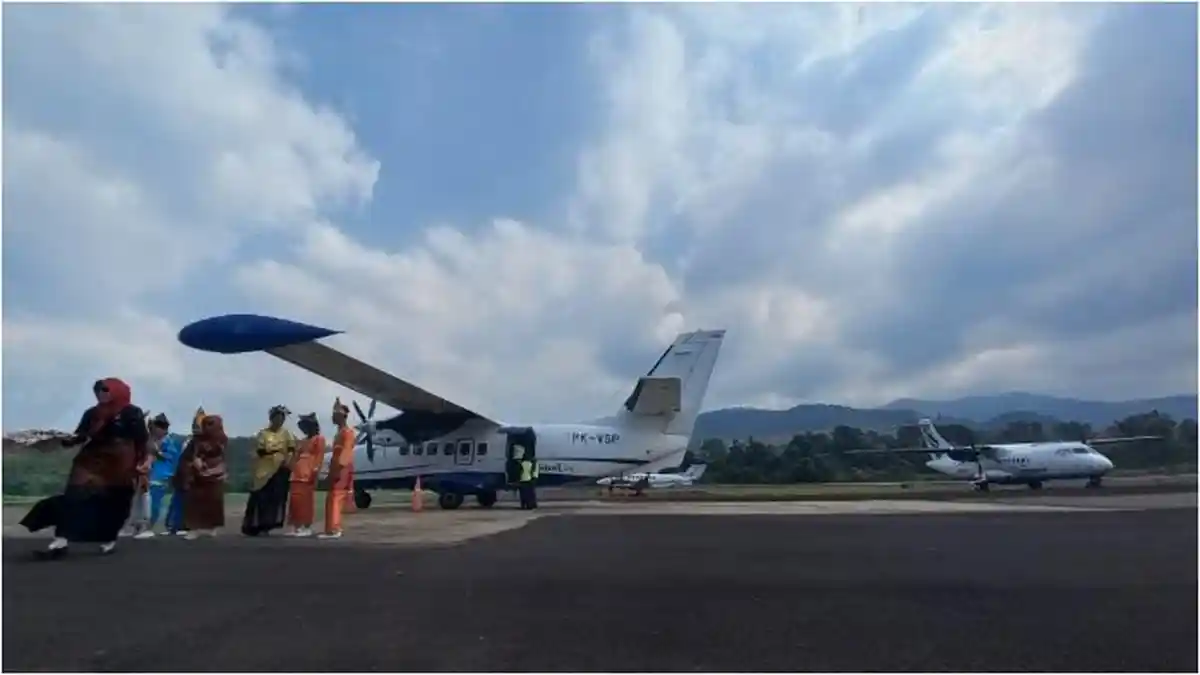 Warga Sorowako Tak Berdaya Hadapi 'Pasukan' Sudirman, Bandara Andalan Datuk Pattimang Diresmikan