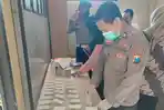 suasana-tes-urine-para-pejabat-dan-anggota-polresta-sidoarjo.jpg