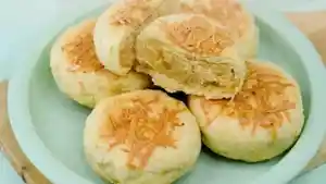 Bakpia-Balong-Isi-Cheese-Pie.jpg