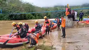 Proses-pencarian-yang-dilakukan-Tim-SAR-Gabungan-terhadap-satu-f.jpg
