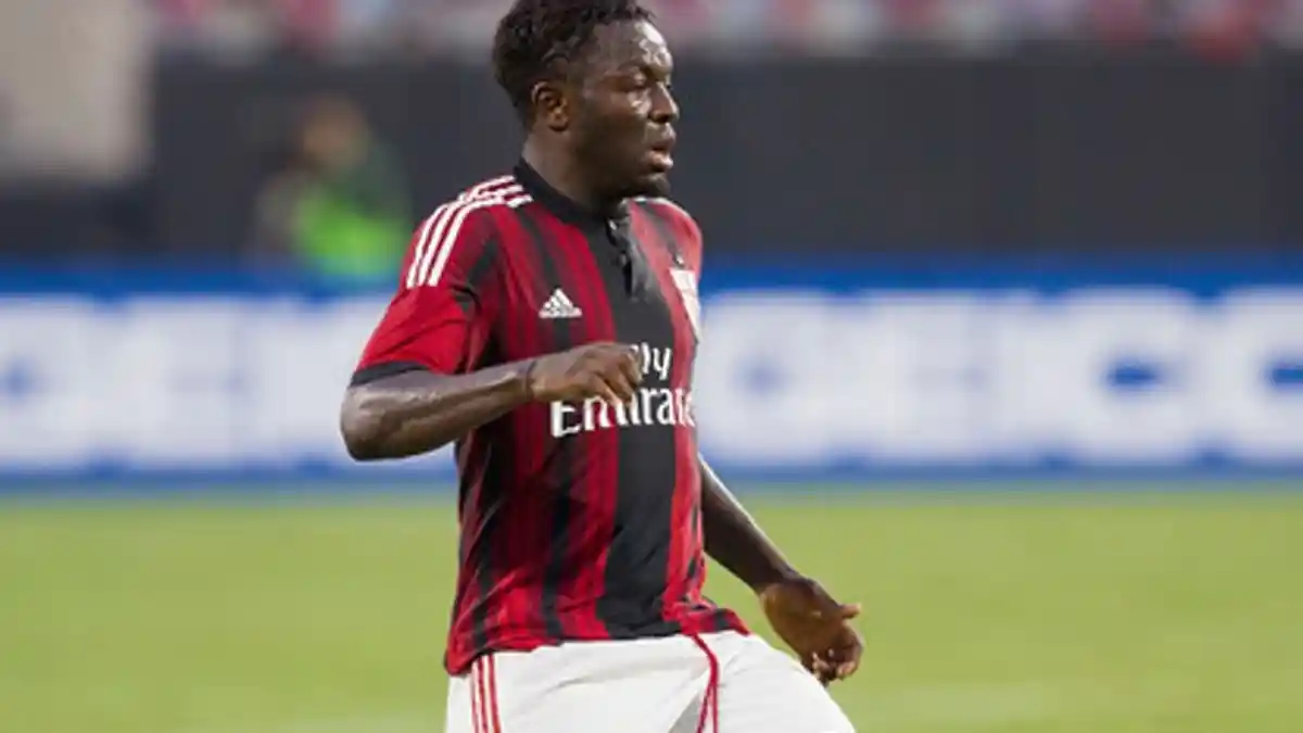 AC Milan vs Chievo: Sulley Muntari Jebol Gawang Chievo Skor Sementara 1-0