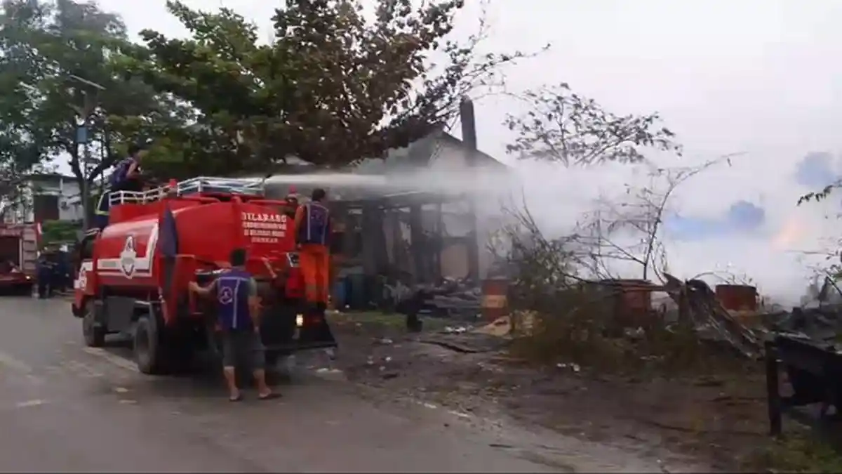 Ini Identitas Pemilik Ruko yang Terbakar di Depan Perumahan Dinas Batalyon Armed 16 Ngabang