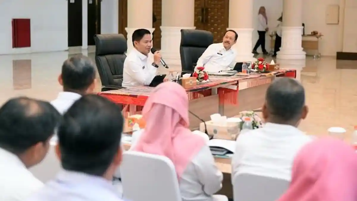 Hari Pertama Bertugas, Pj Gubernur Hassanudin Langsung Panggil Seluruh Bupati dan Wali Kota