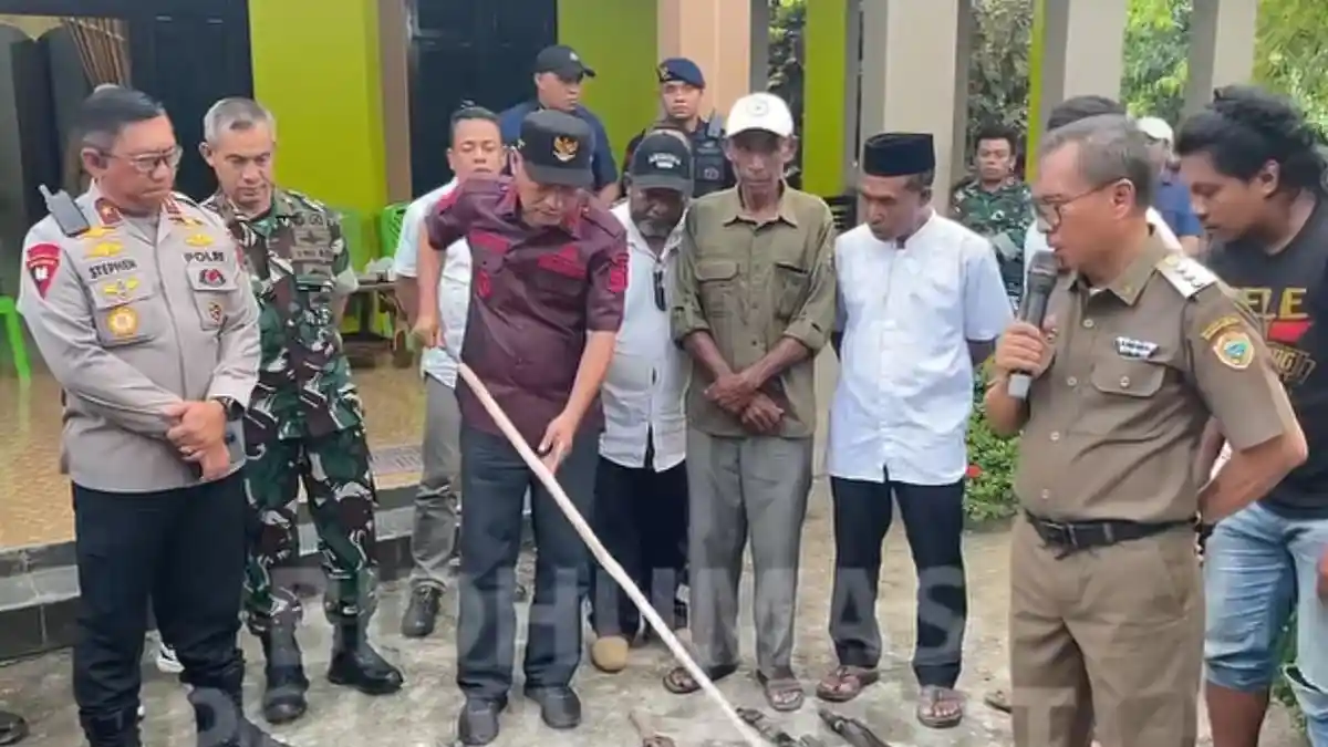 Warga Serahkan Sajam ke Polisi, Bentrok Antar Kampung di Halteng Berakhir