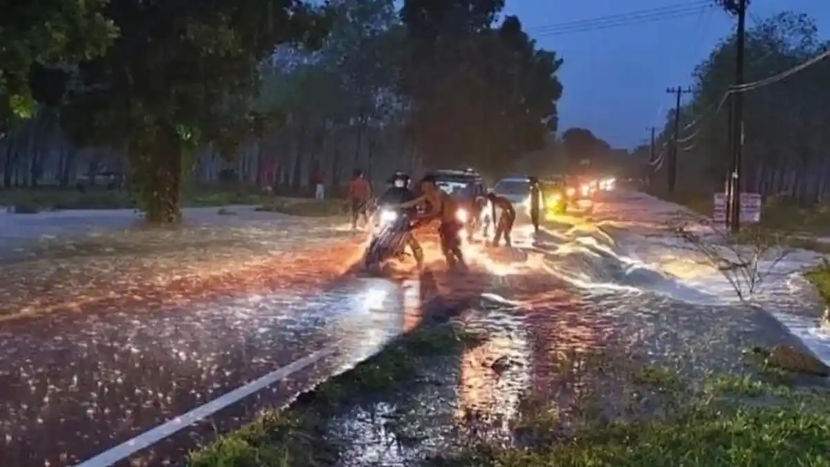 Jalur Lintas Medan-Siantar Rawan Banjir, Polres Simalungun Beri Pesan ke Pengendara