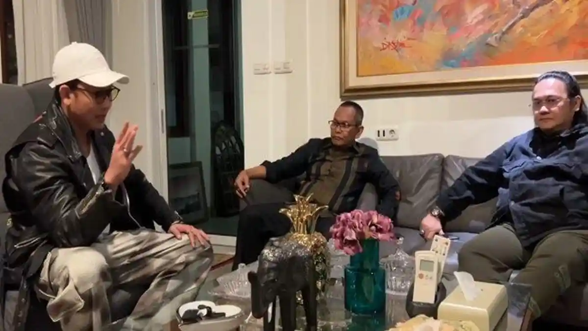 NYALI Farhat Abbas Ciut Didatangi Langsung Densu? Cuma Diam Padahal Sempat Ancam Hajar: Bukan Takut