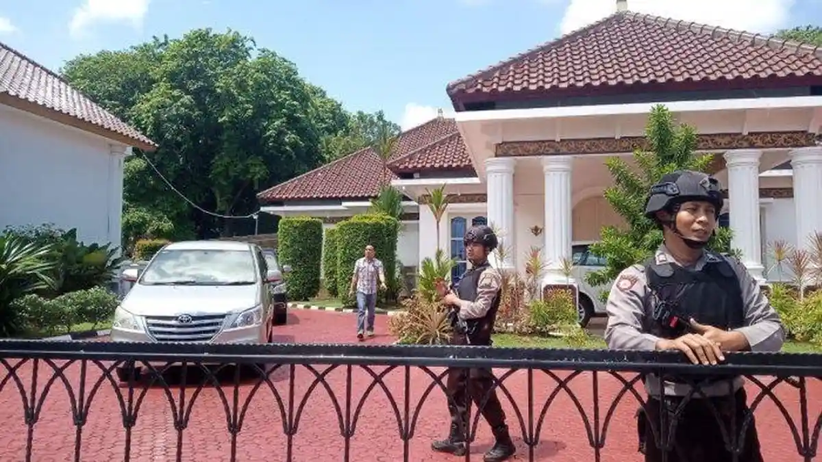 Nama-nama Kepala Dinas Pemprov Kepri yang Diperiksa KPK di Mapolresta Barelang Batam Hari Ini