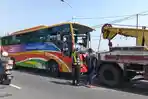 bus-rajawali-indah-kecelakaan-beruntun.jpg