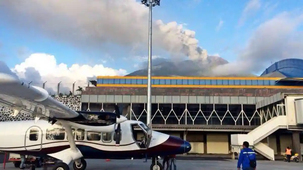 Aktivitas Penerbangan di Bandara Sultan Babullah Ternate Mulai Normal