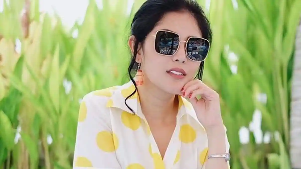 Warganet Salah Fokus dengan Bagian Tubuh Nindy Ayunda Saat Kenakan Outfit Ini, Netizen Wanita Geger?