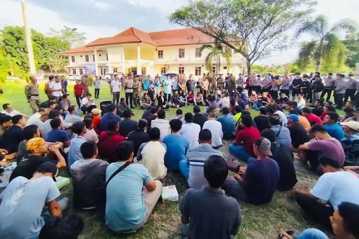 Imbas Kasus Timah Aon, Ratusan Pekerja Perusahaan Sawitnya Kena PHK Datangi DPRD Bangka Tengah