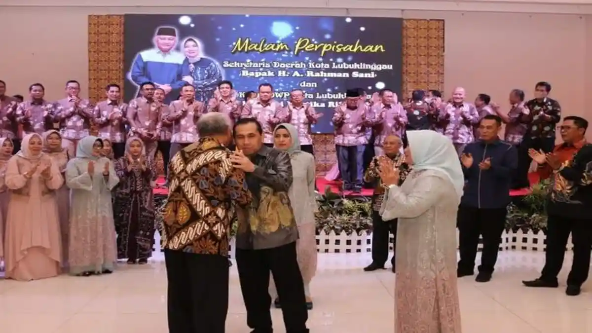 Suasana Haru Iringi Malam Pisah Sambut Sekda Kota Lubuklinggau
