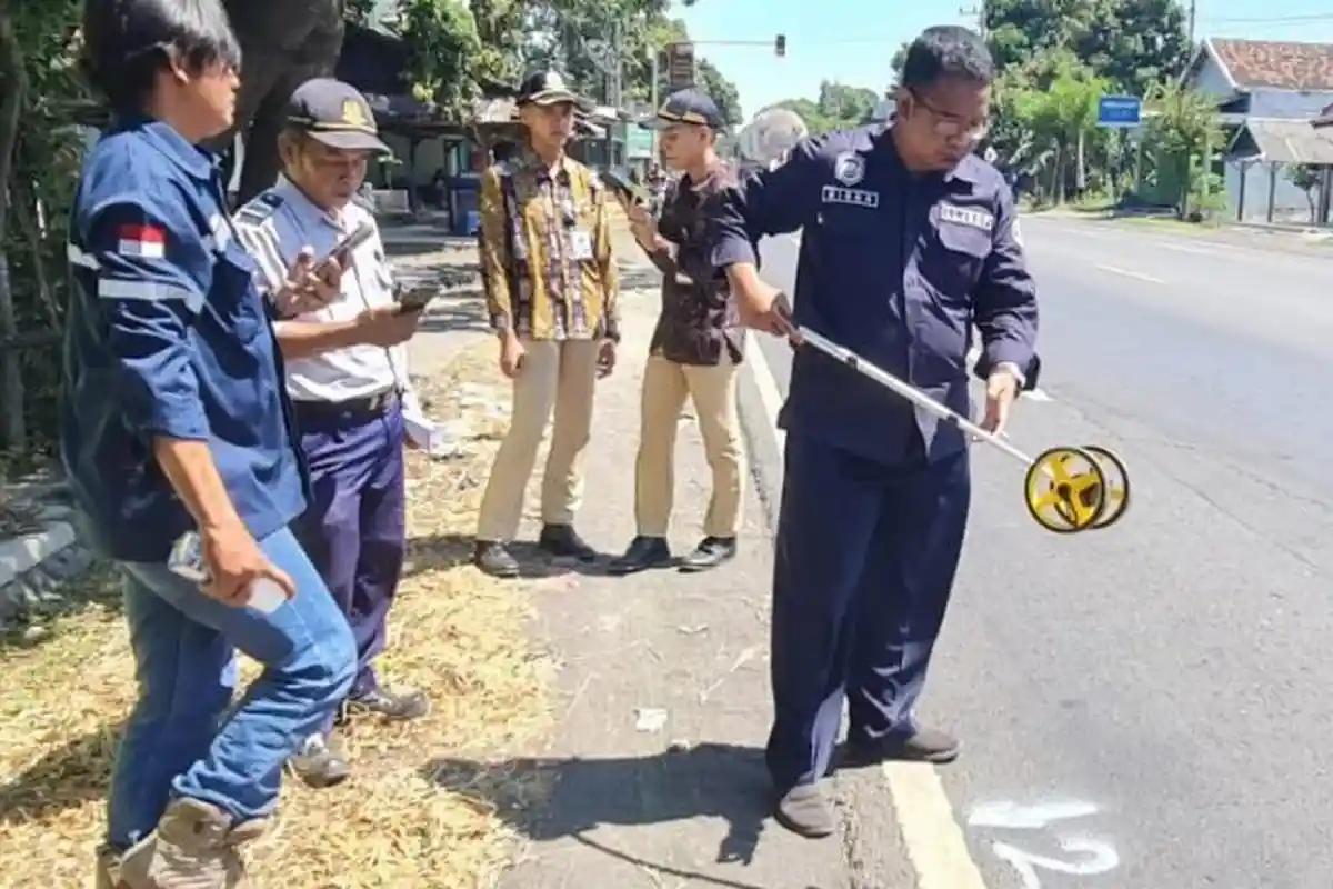 Bulan Depan, Puluhan PJU Tenaga Surya Akan Dipasang di Jalan Nasional Probolinggo
