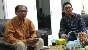 Frans-Aba-dan-Ketua-Perindo-NTT.jpg
