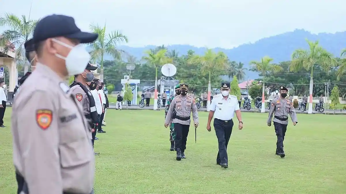 Bupati Bolmut Pimpin Apel Gelar Pasukan Operasi Ketupat Samrat, Fokus Protokol Kesehatan 