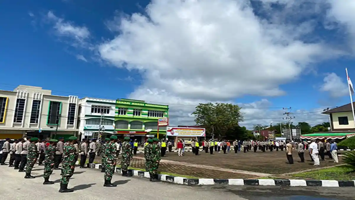 Kabag Ops Polres Sanggau Pimpin Apel Gabungan Persiapan Pengamanan Paskah