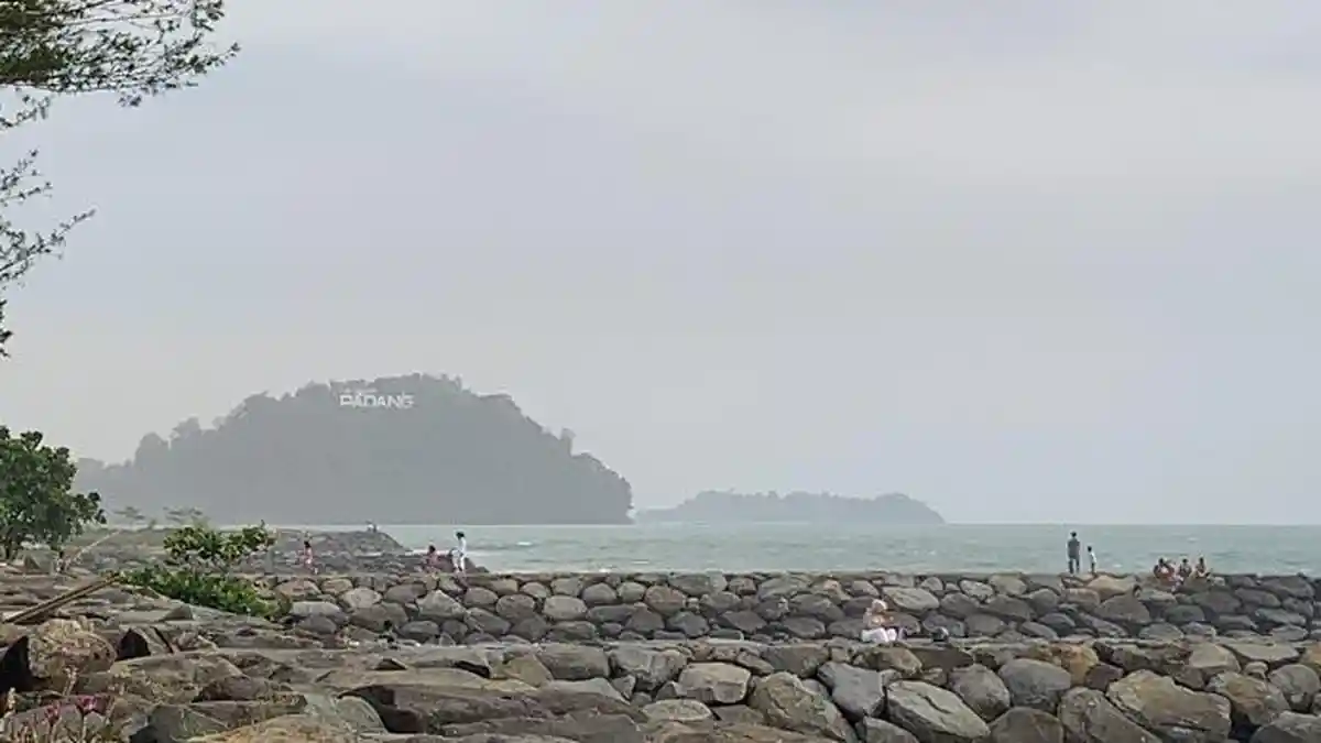POPULER SUMBAR: Kapal Barang Hilang Kontak di Pesisir Selatan dan 20 Titik Panas Teramati di Sumbar
