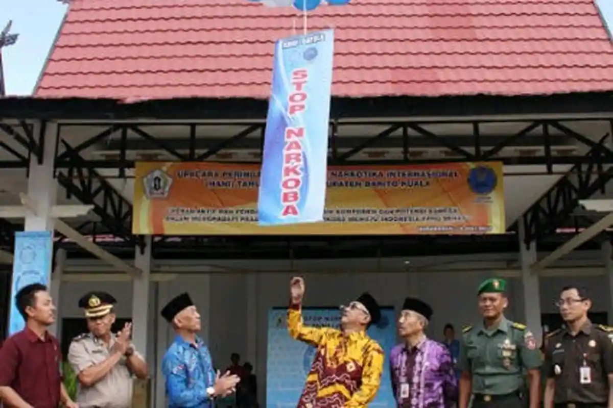 Peringati Hari Narkoba di Batola, Wakil Bupati Lepas Balon ke Udara
