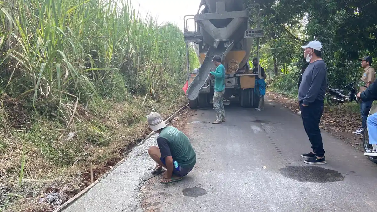 Sosok Rasiman, Bangun Jalan di Batang dengan Uang Pribadi Rp 1 Miliar