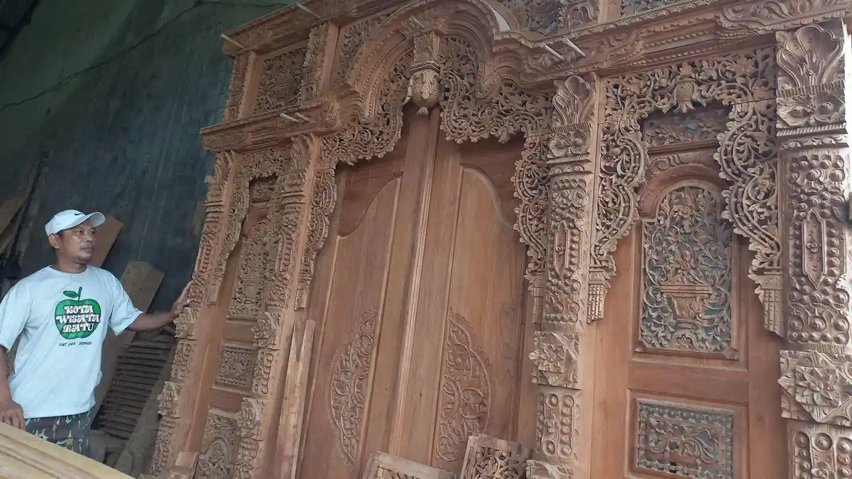 Cerita Supriyanto Penerus Tradisi Ukir Kudusan, Pewaris Kiai Telingsing atau Pangeran Diponegoro?