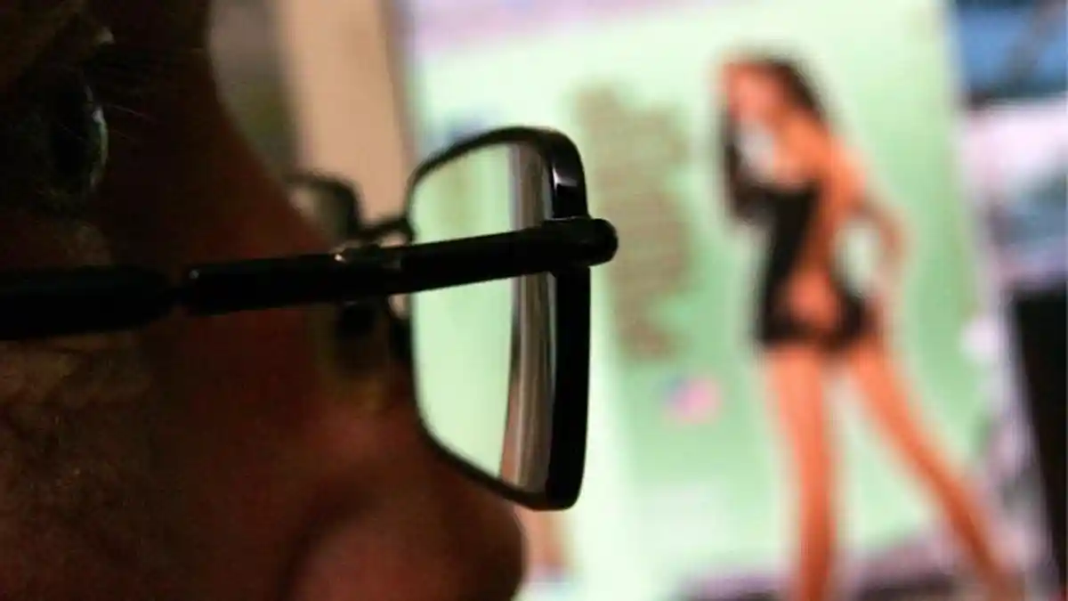 9 Bintang Porno Bunuh Diri di Usia Muda