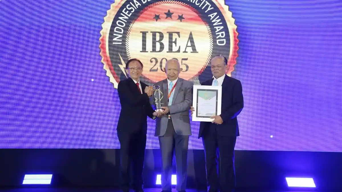 Akselerasi Transisi Energi PLN Peroleh Apresiasi pada Ajang IBEA 2025